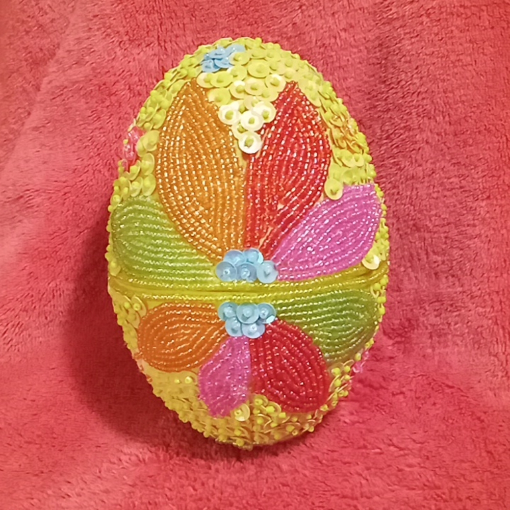 Godiva egg
